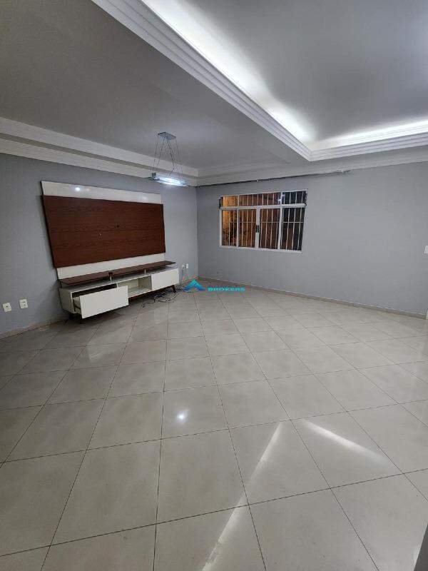 Casa, 3 quartos, 173 m² - Foto 3