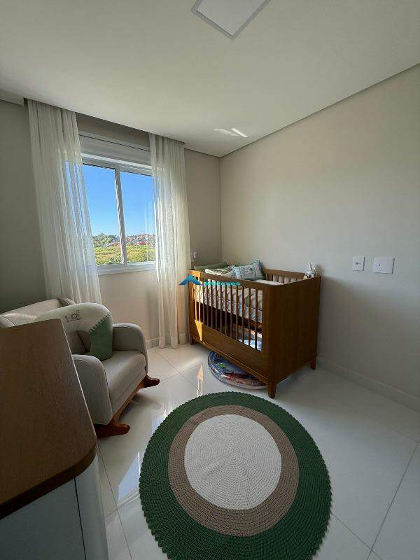 Apartamento, 2 quartos, 61 m² - Foto 4