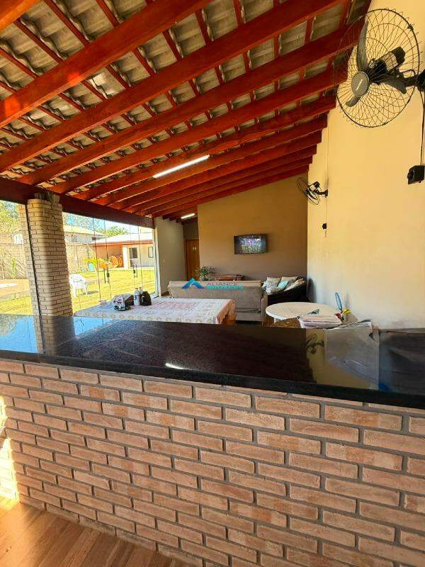 Sítio, 3 quartos, 1780 m² - Foto 2