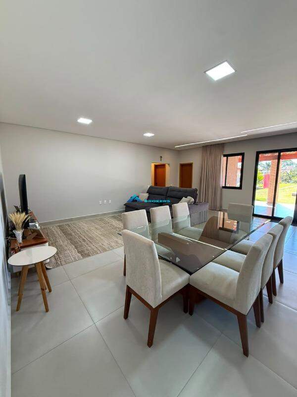 Sítio, 3 quartos, 1780 m² - Foto 1