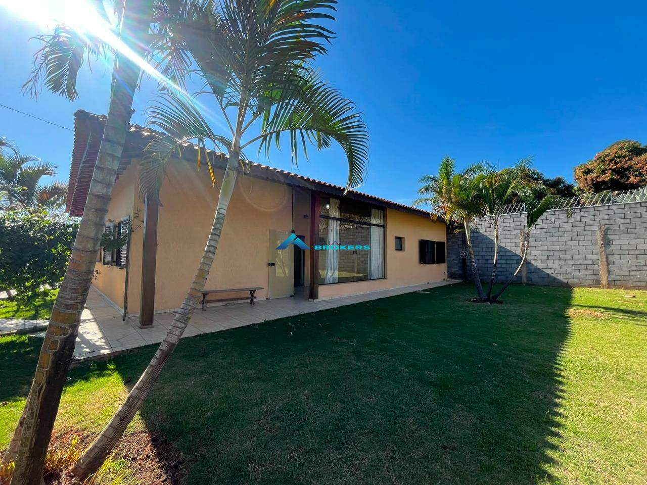 Casa, 3 quartos, 200 m² - Foto 1