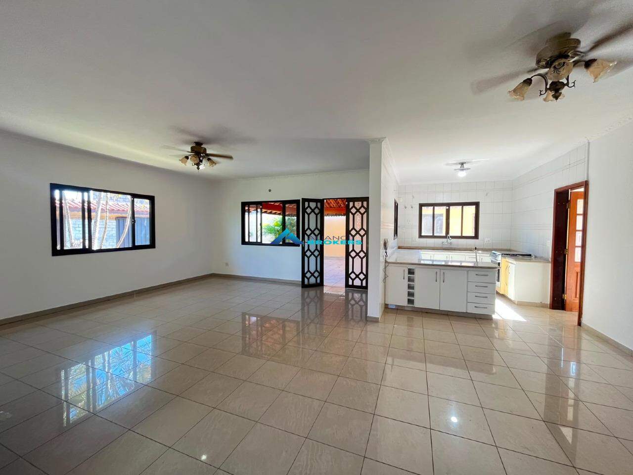 Casa, 3 quartos, 200 m² - Foto 9