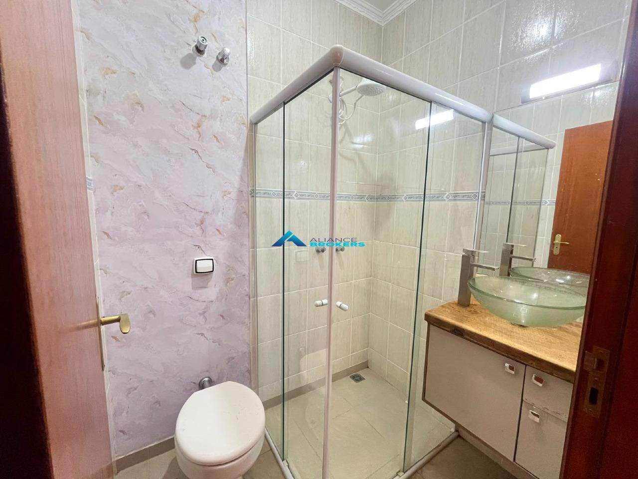 Casa, 3 quartos, 200 m² - Foto 15