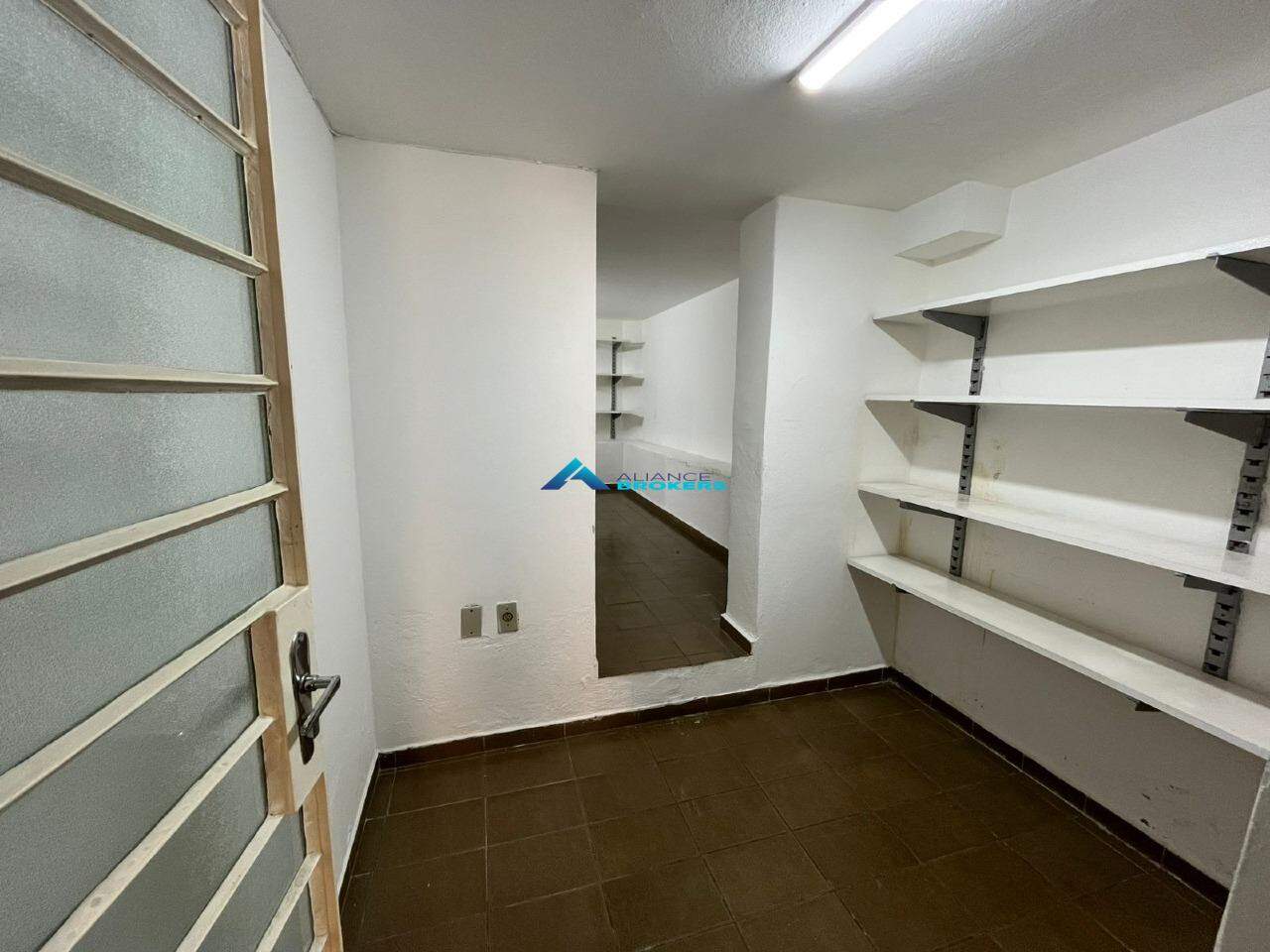 Casa, 4 quartos, 265 m² - Foto 18