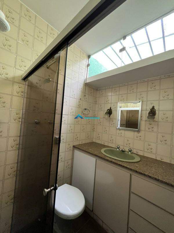 Casa, 4 quartos, 265 m² - Foto 12