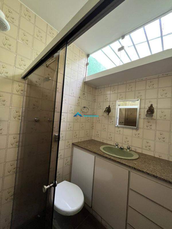 Casa, 4 quartos, 265 m² - Foto 12