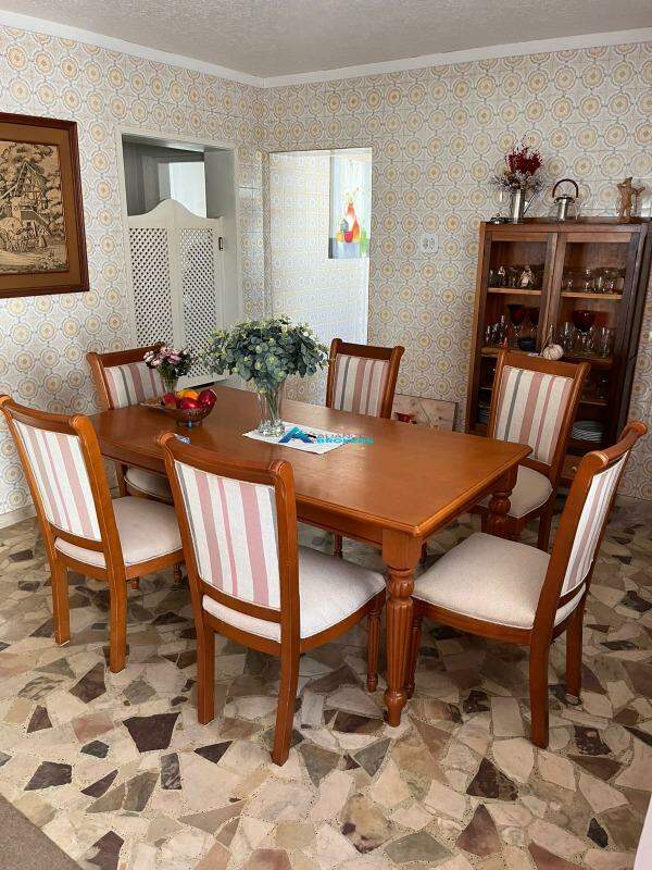 Casa, 4 quartos, 215 m² - Foto 4