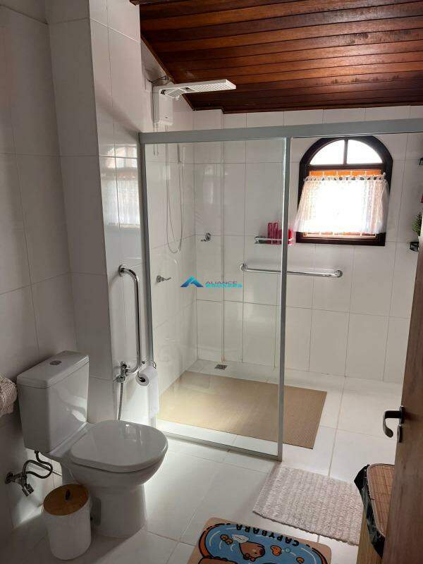 Casa, 4 quartos, 215 m² - Foto 6