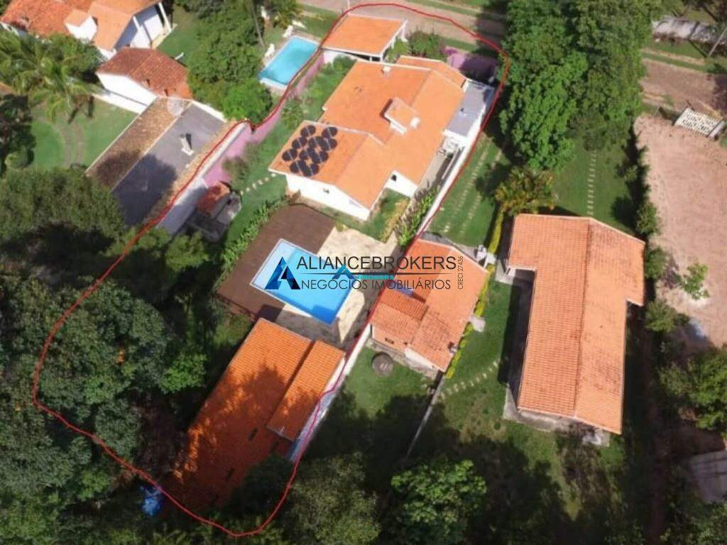 Casa à venda com 3 quartos, 478m² - Foto 1