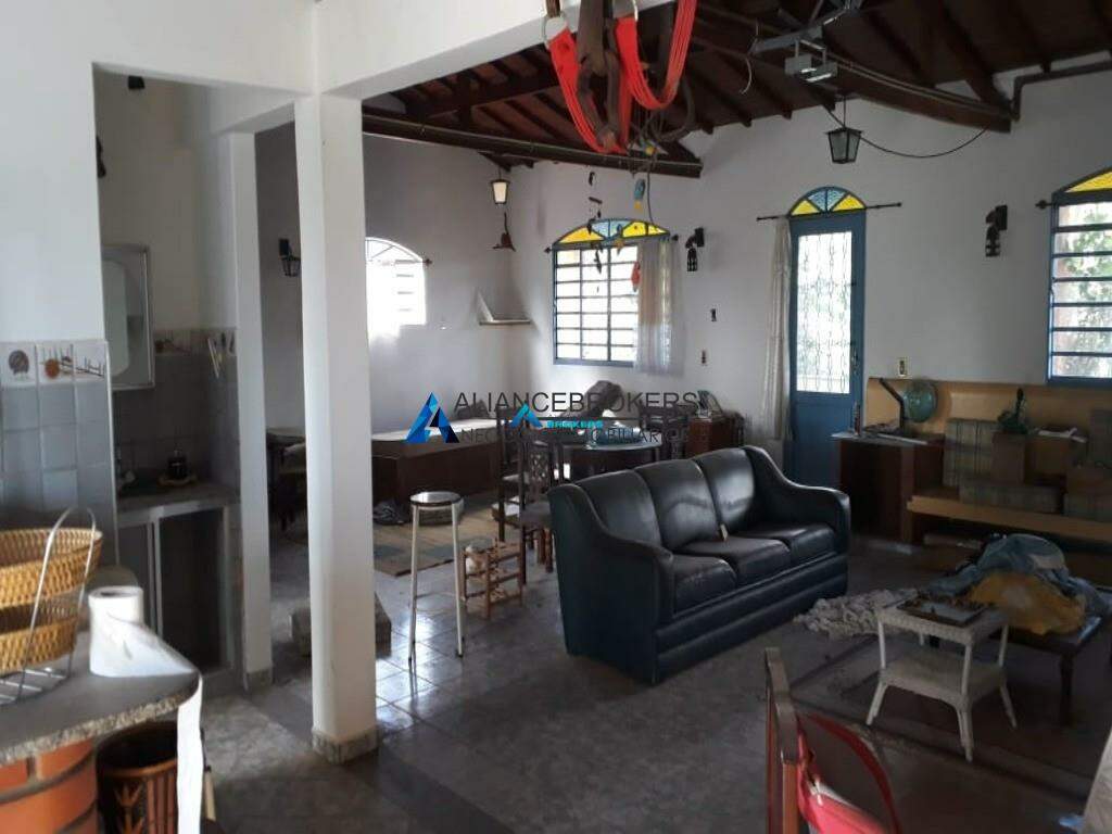 Sítio, 3 quartos, 2731 m² - Foto 13