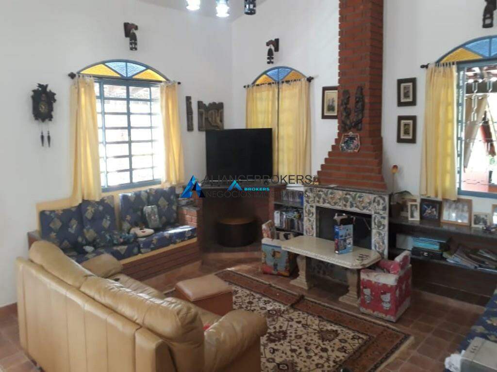 Sítio, 3 quartos, 2731 m² - Foto 20