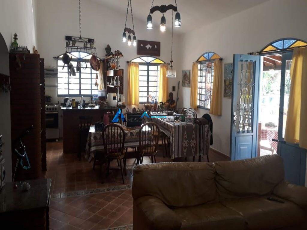 Sítio, 3 quartos, 2731 m² - Foto 22