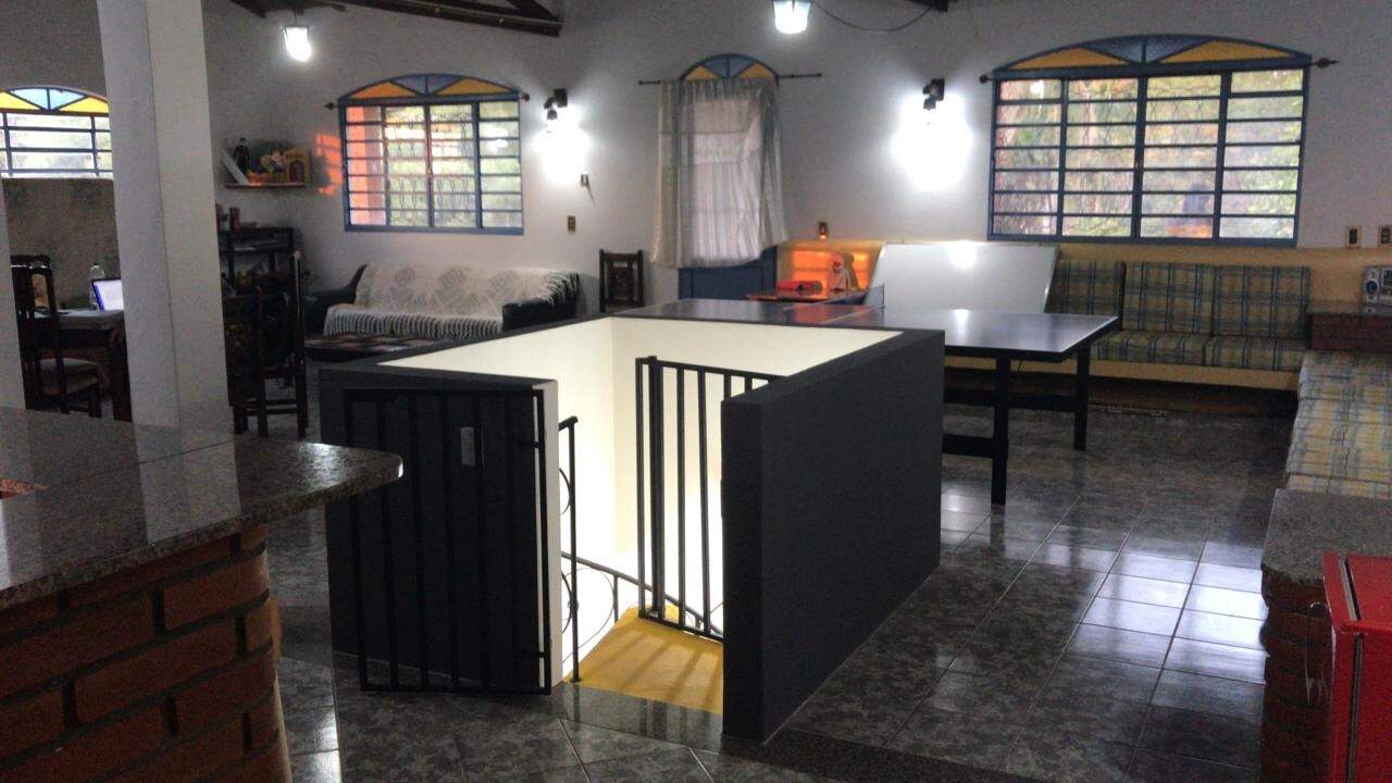 Sítio, 3 quartos, 2731 m² - Foto 6