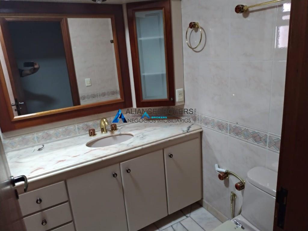 Apartamento à venda com 4 quartos, 268m² - Foto 10