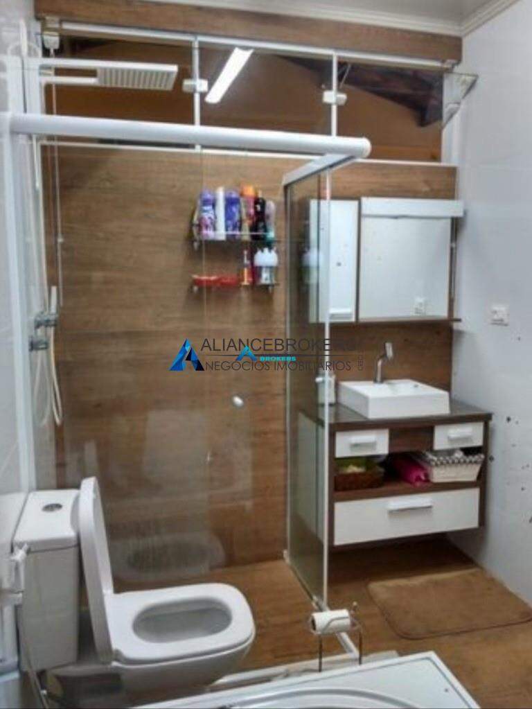 Casa à venda com 3 quartos, 230m² - Foto 10