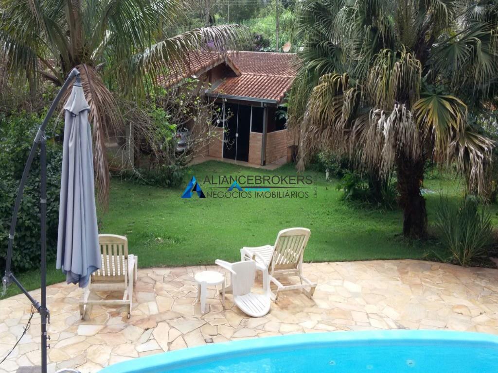 Chácara, 3 quartos, 1800 m² - Foto 1