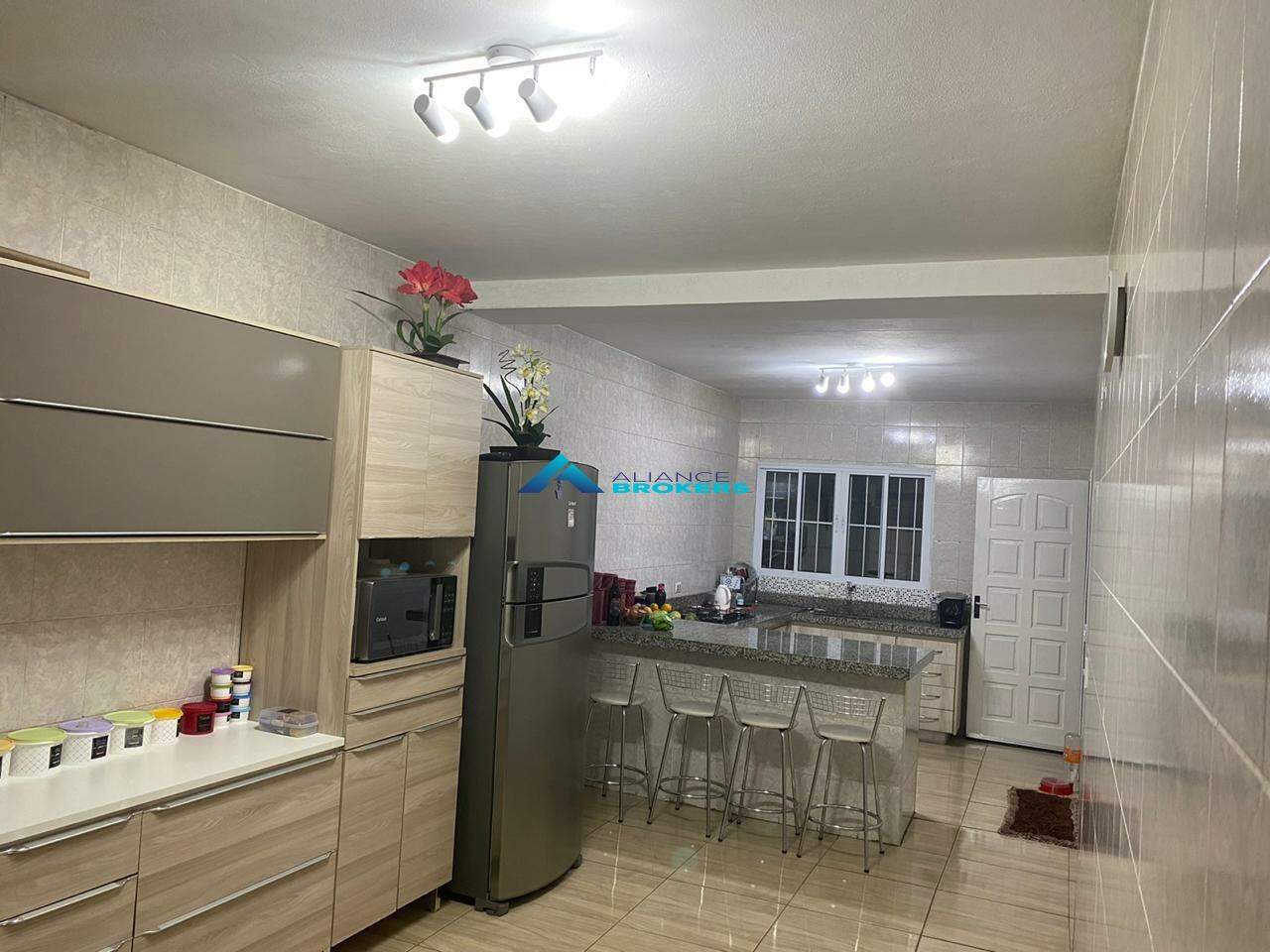 Casa à venda com 4 quartos, 150m² - Foto 6