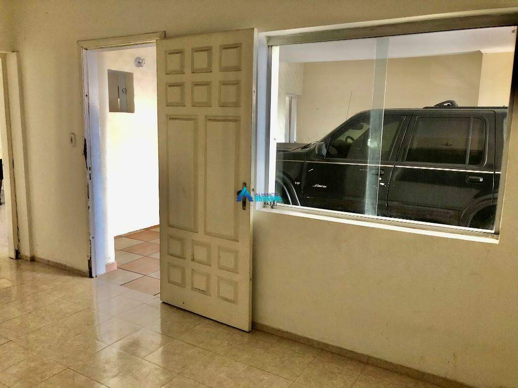 Casa à venda com 3 quartos, 500m² - Foto 8