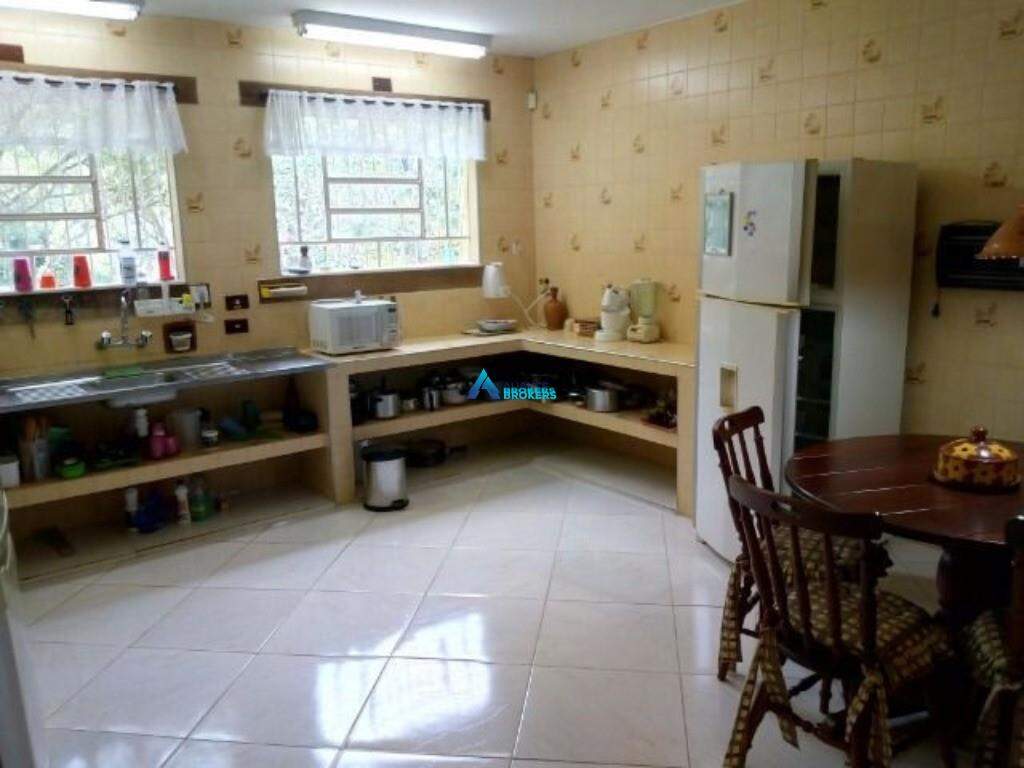 Fazenda à venda com 5 quartos, 700m² - Foto 7