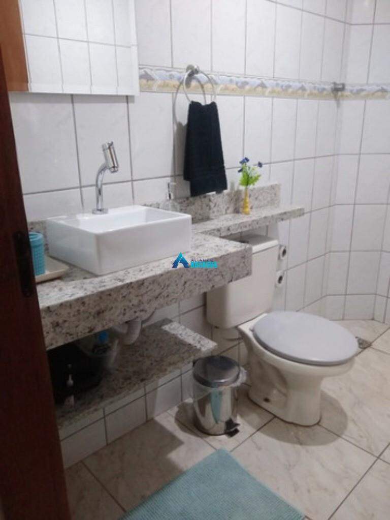 Casa à venda com 3 quartos, 65m² - Foto 12