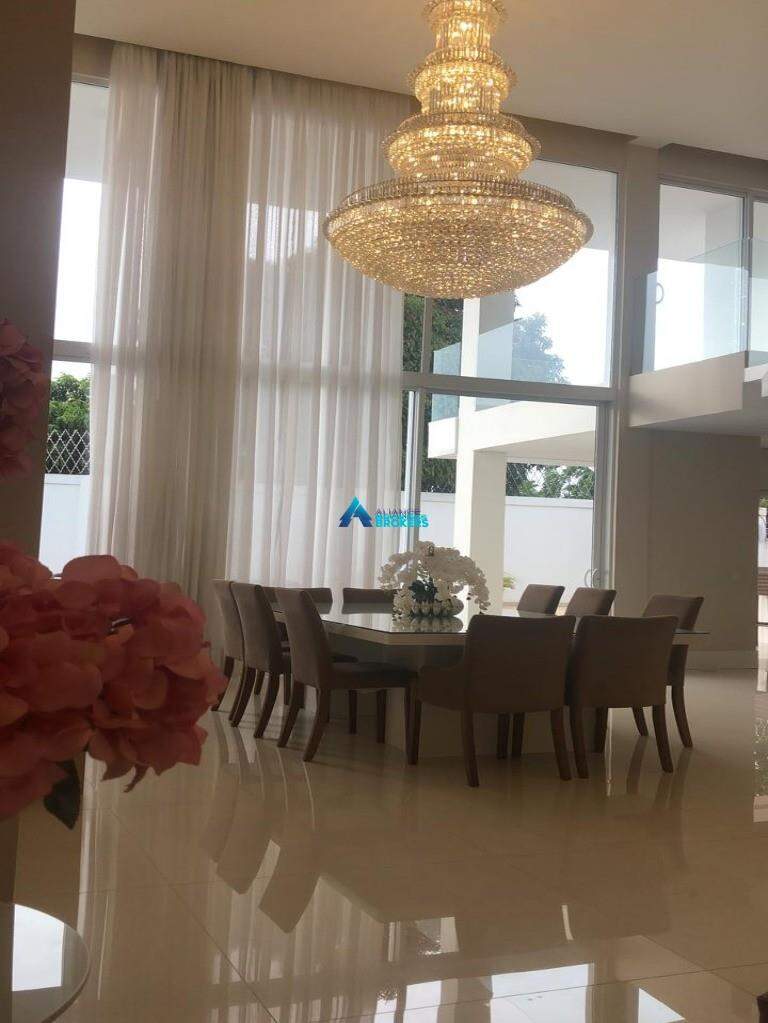 Casa à venda com 3 quartos, 405m² - Foto 4