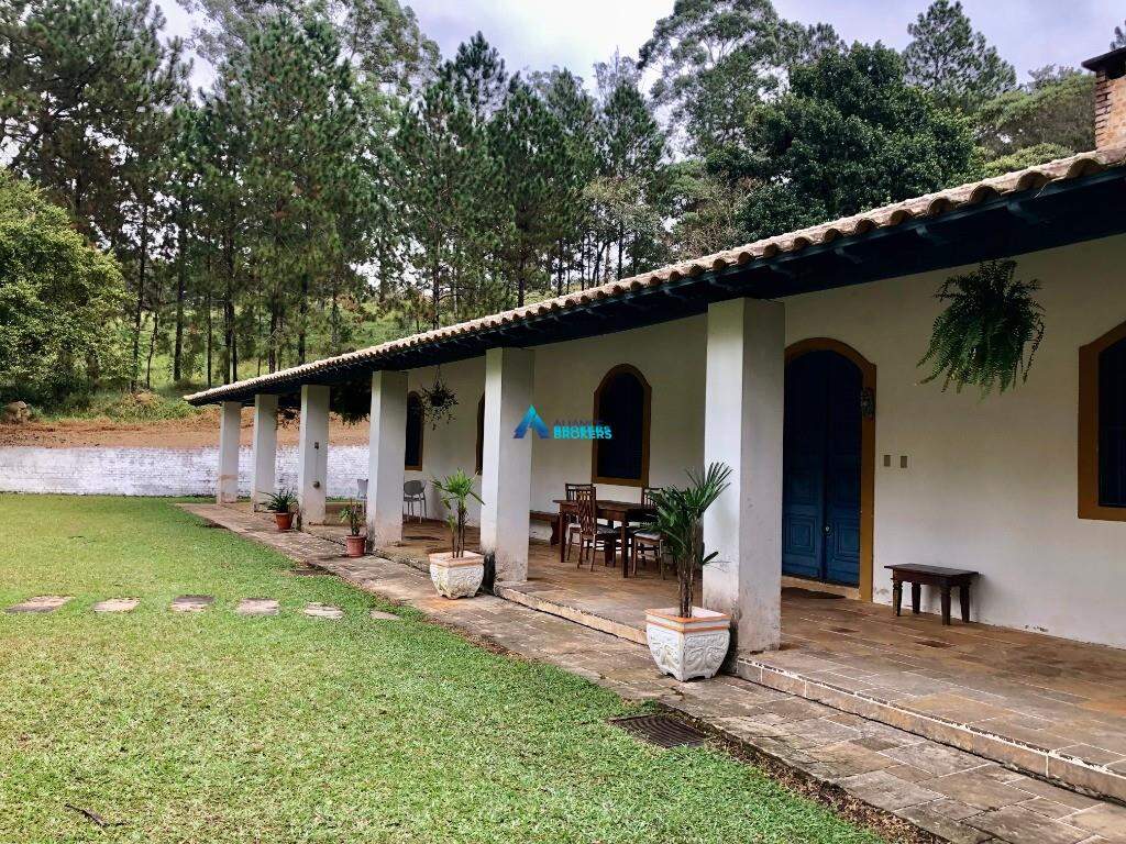 Fazenda à venda com 4 quartos, 250m² - Foto 2