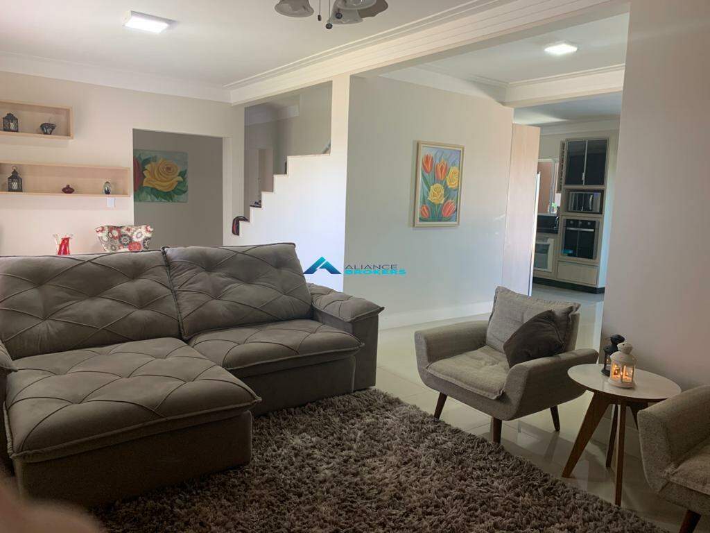 Casa à venda com 4 quartos, 482m² - Foto 3