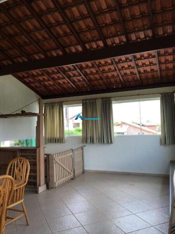 Fazenda à venda com 4 quartos, 600m² - Foto 27