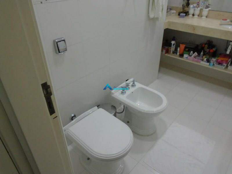 Apartamento à venda com 3 quartos, 174m² - Foto 8