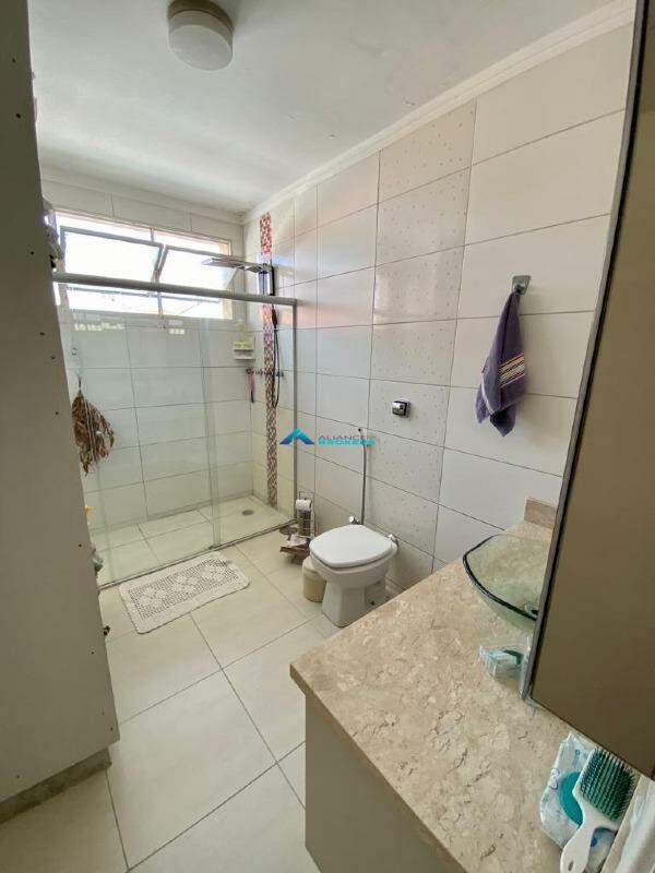 Casa à venda com 3 quartos, 150m² - Foto 19