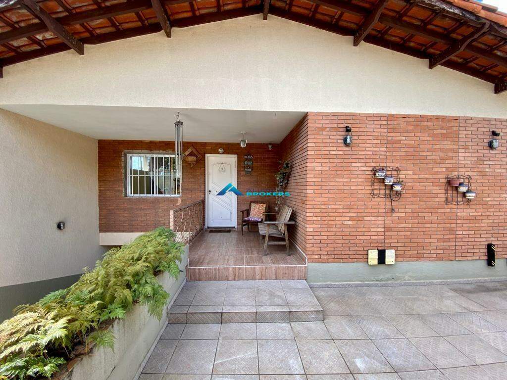 Casa à venda com 3 quartos, 150m² - Foto 2