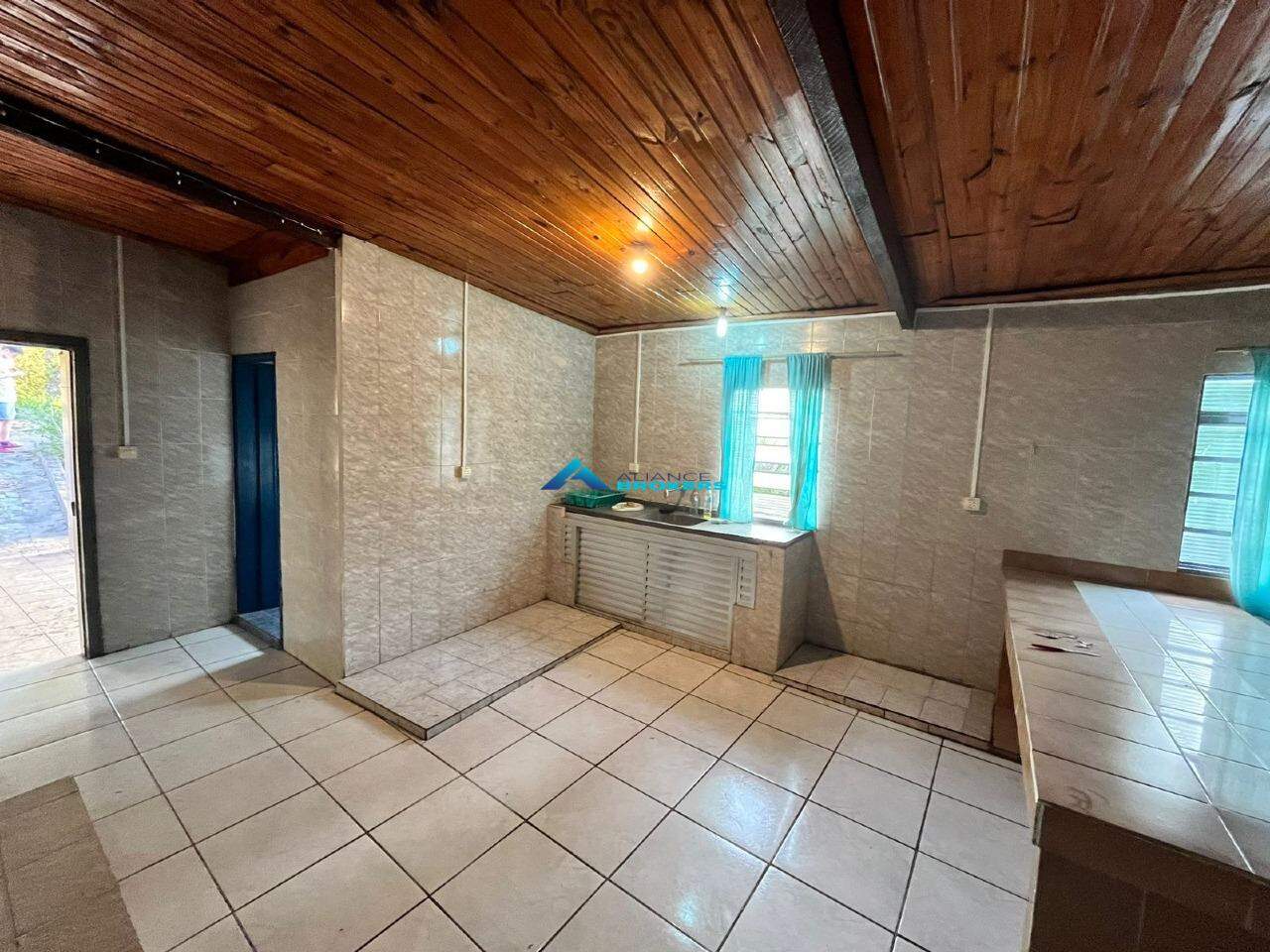 Fazenda à venda com 2 quartos, 140m² - Foto 18