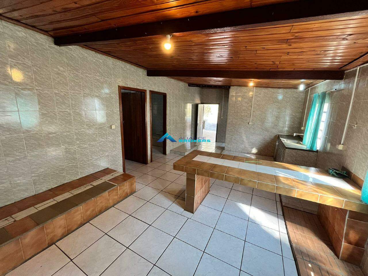 Fazenda à venda com 2 quartos, 140m² - Foto 7