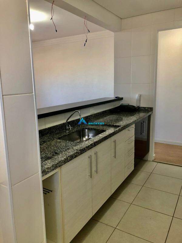 Apartamento à venda com 3 quartos, 87m² - Foto 25