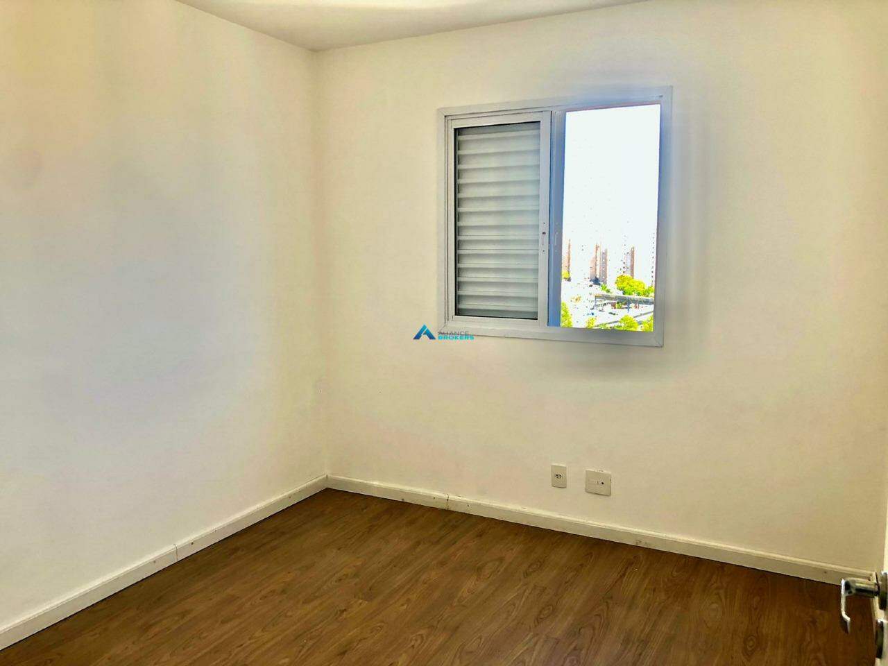 Apartamento à venda com 3 quartos, 87m² - Foto 15