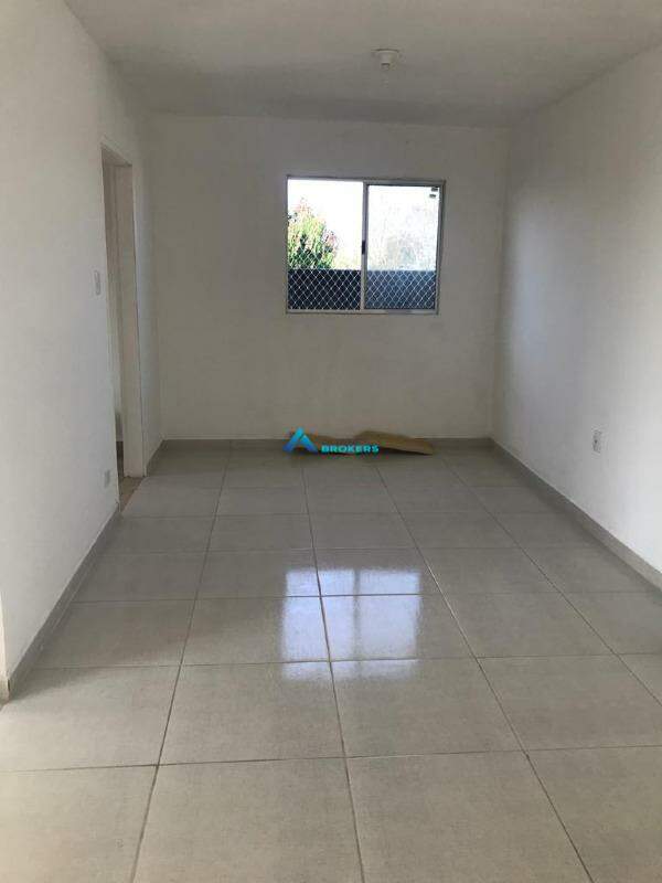 Casa à venda com 4 quartos, 120m² - Foto 1