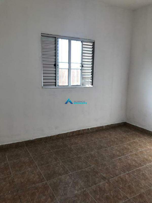 Casa à venda com 4 quartos, 120m² - Foto 2