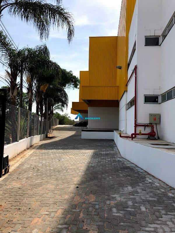 Depósito-Galpão-Armazém à venda, 2430m² - Foto 8