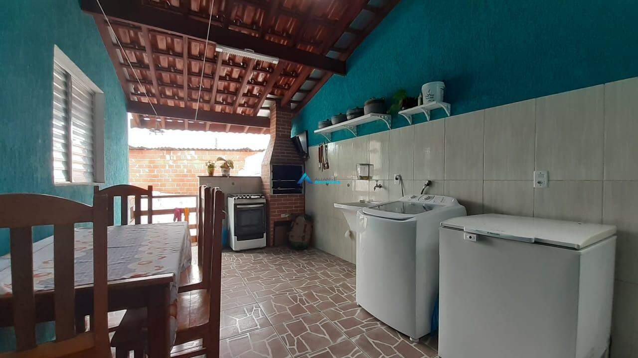 Casa à venda com 4 quartos, 124m² - Foto 15