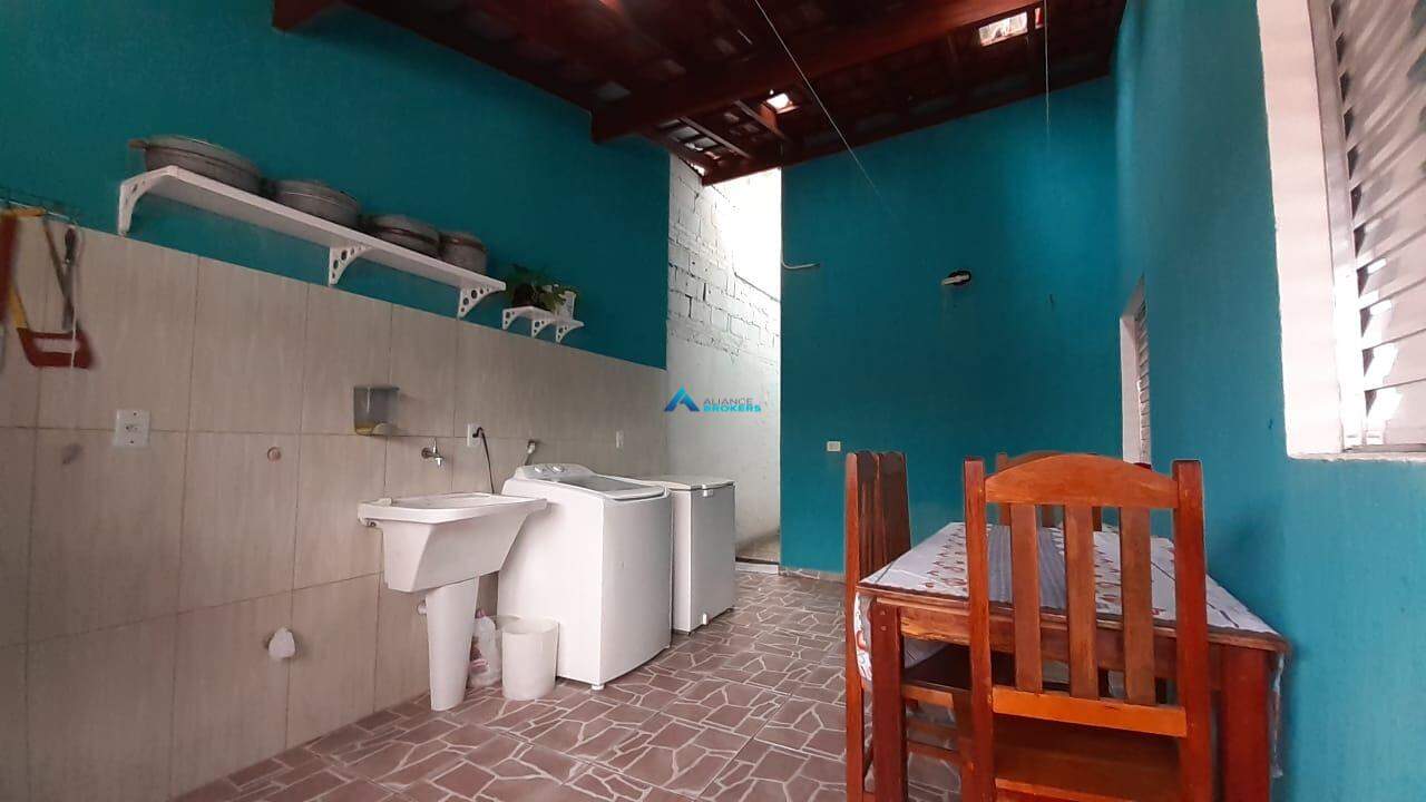 Casa à venda com 4 quartos, 124m² - Foto 14