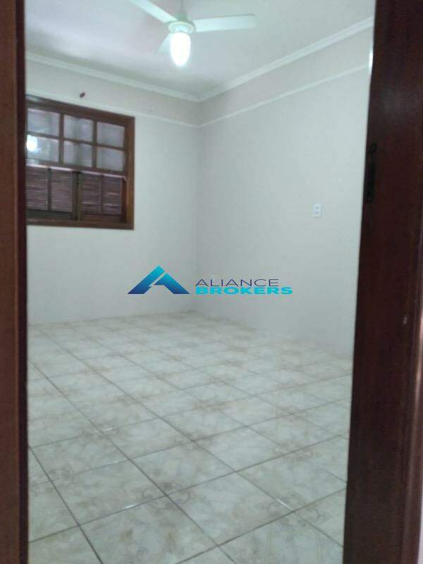 Casa à venda com 3 quartos, 160m² - Foto 8