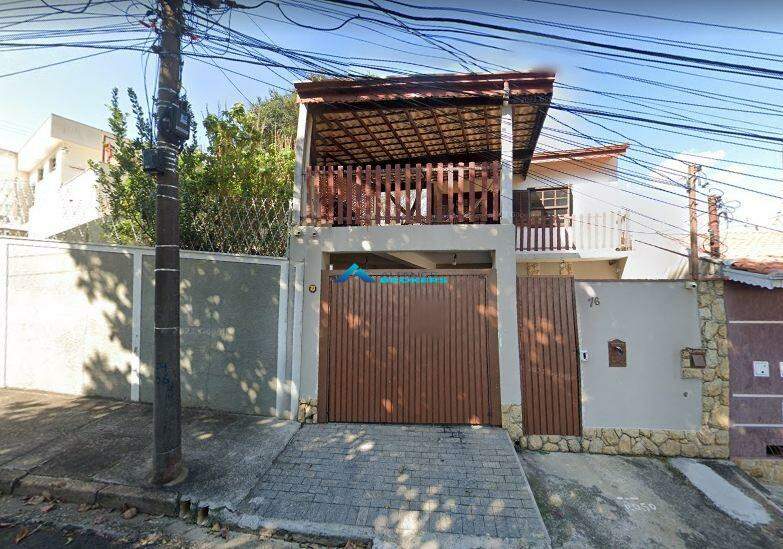 Casa à venda com 3 quartos, 160m² - Foto 1