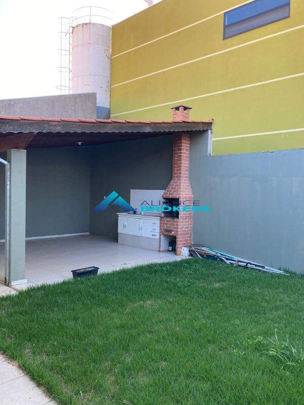 Casa à venda com 3 quartos, 110m² - Foto 9