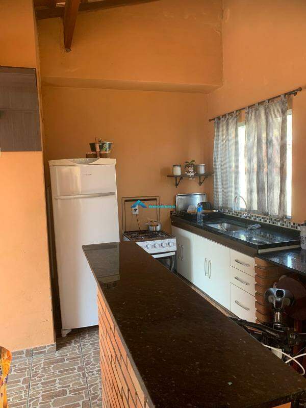 Casa à venda com 4 quartos, 120m² - Foto 16