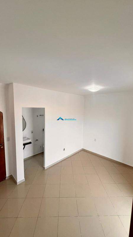 Casa para alugar com 3 quartos, 202m² - Foto 21