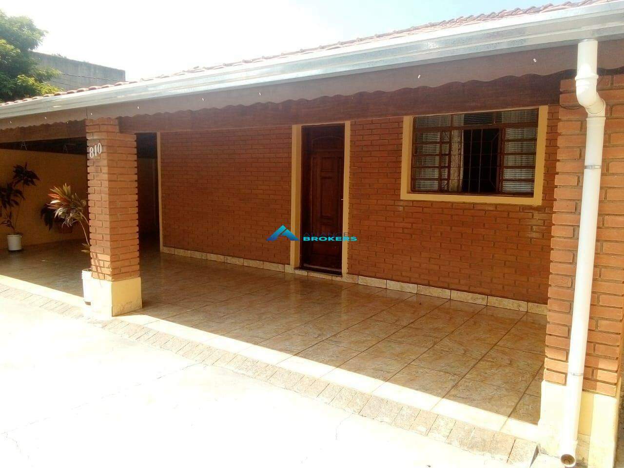 Casa à venda com 3 quartos, 190m² - Foto 1