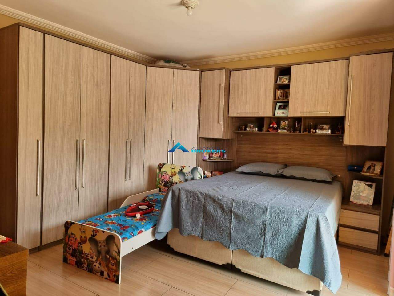 Casa à venda com 3 quartos, 190m² - Foto 16