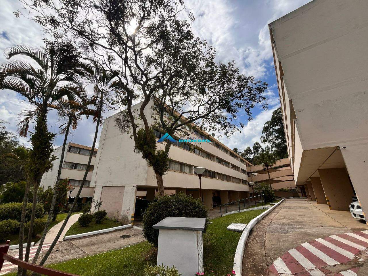 Apartamento à venda com 3 quartos, 64m² - Foto 1