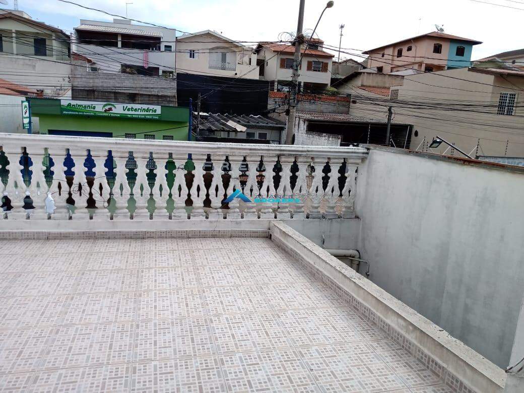 Casa à venda com 3 quartos, 200m² - Foto 13