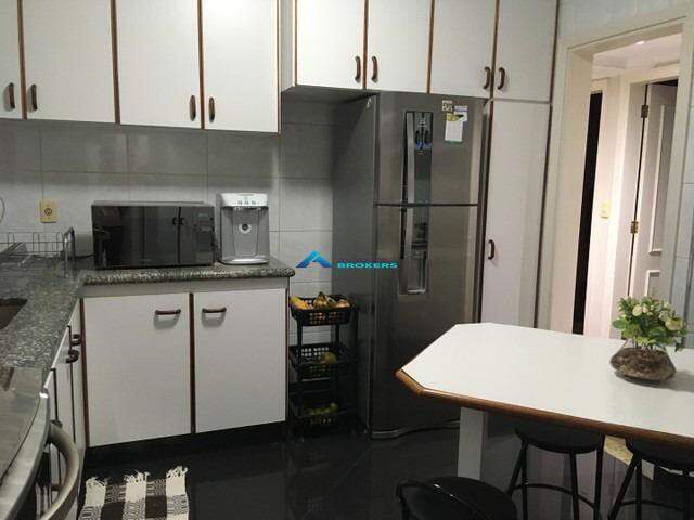 Apartamento para alugar com 3 quartos, 117m² - Foto 10